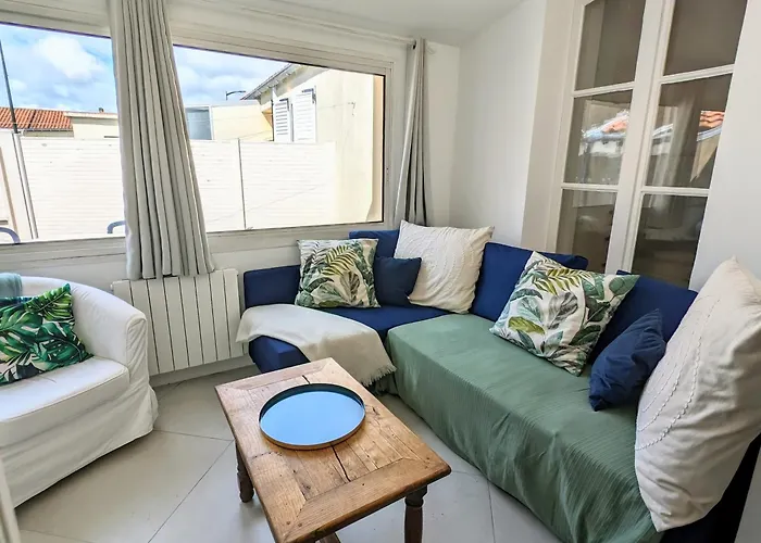 Charmante Maison Au Centre-ville 別荘 ポルニック